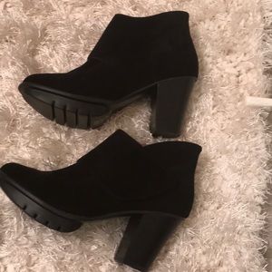 New - L'Amour Des Pieds 'Eviemae' Platform Suede Bootie, Size 7